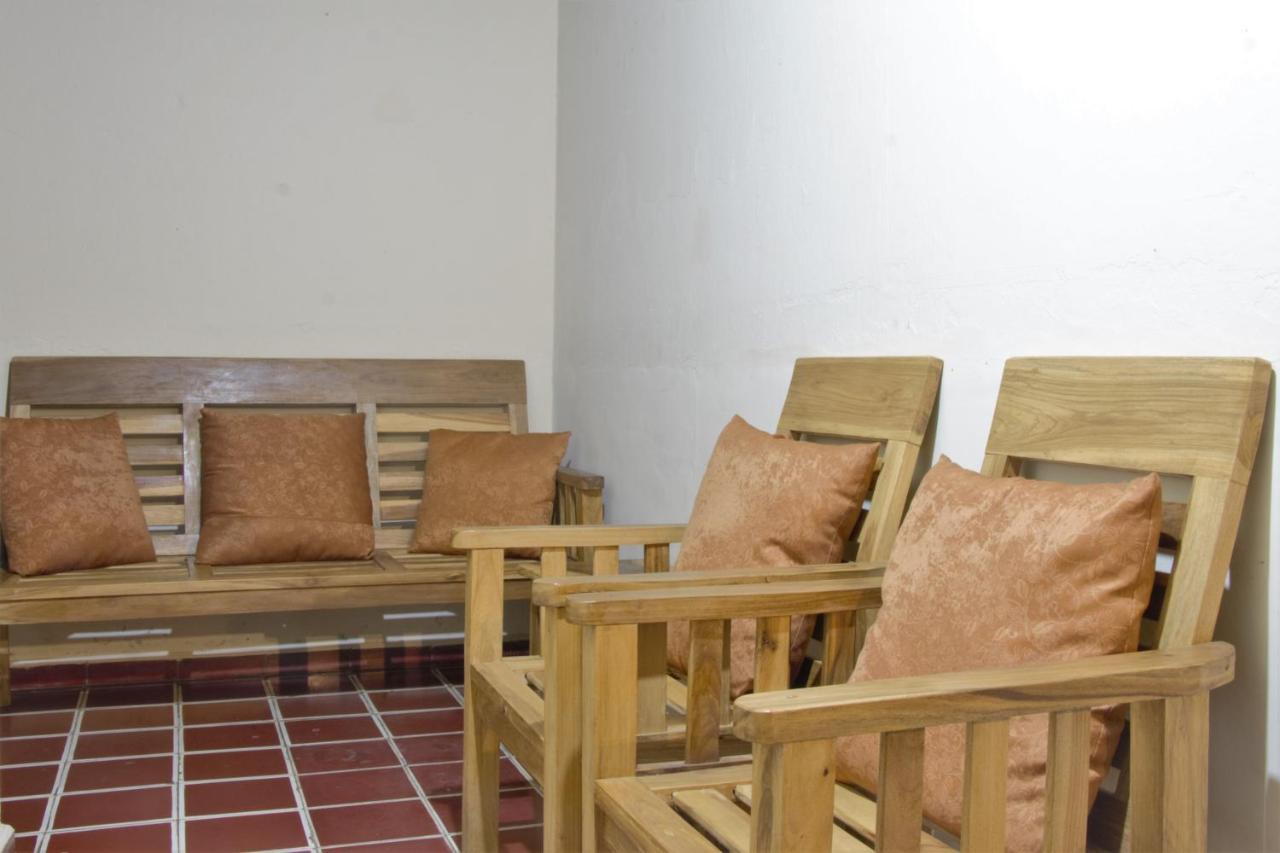 Casa Central De Santa Ana Esterno foto